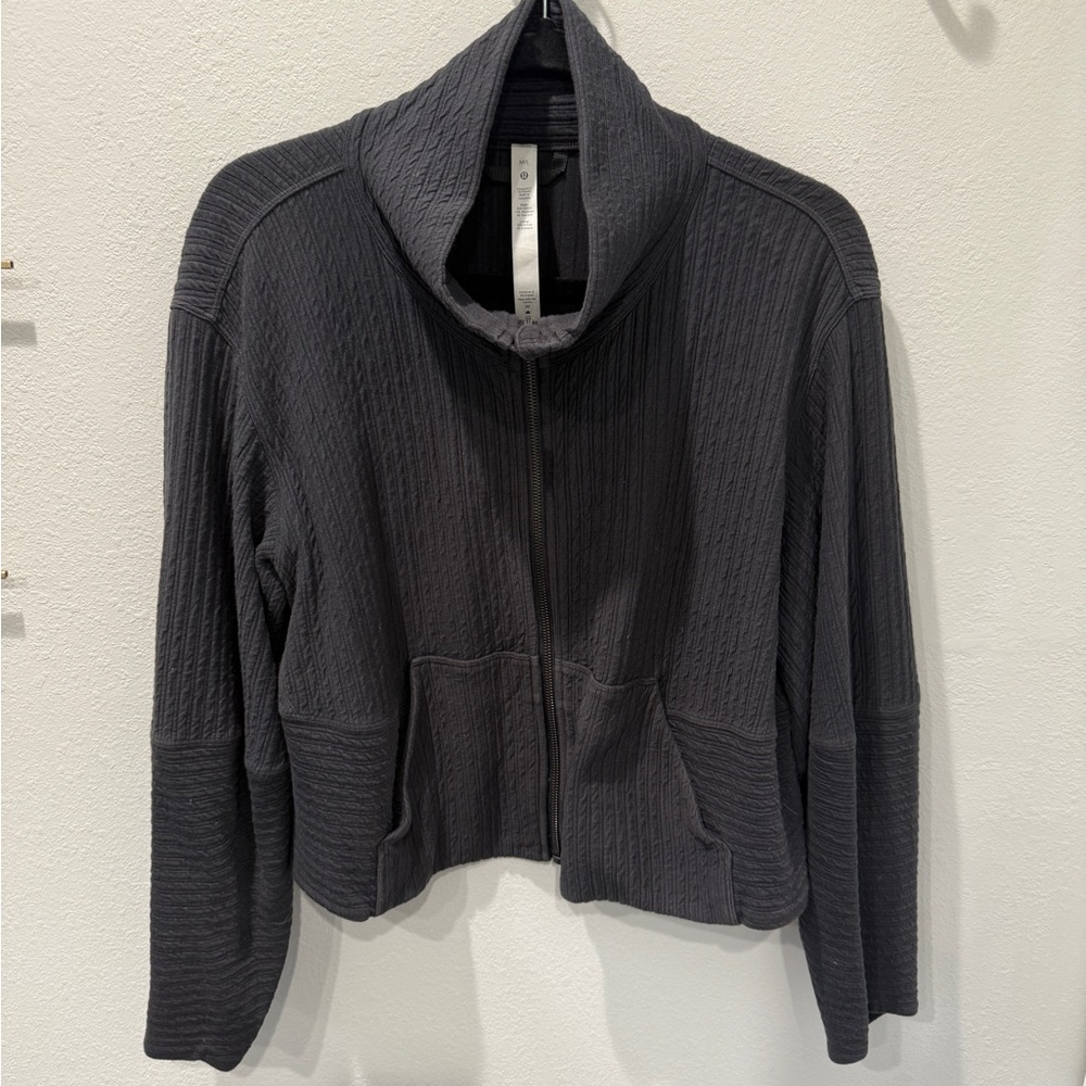 Lululemon cropped zip up jacket